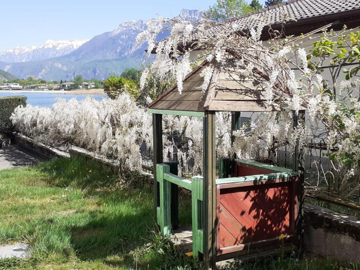 Апартаменти La Perla Del Lago Кальчераніка-аль-Лаґо Екстер'єр фото