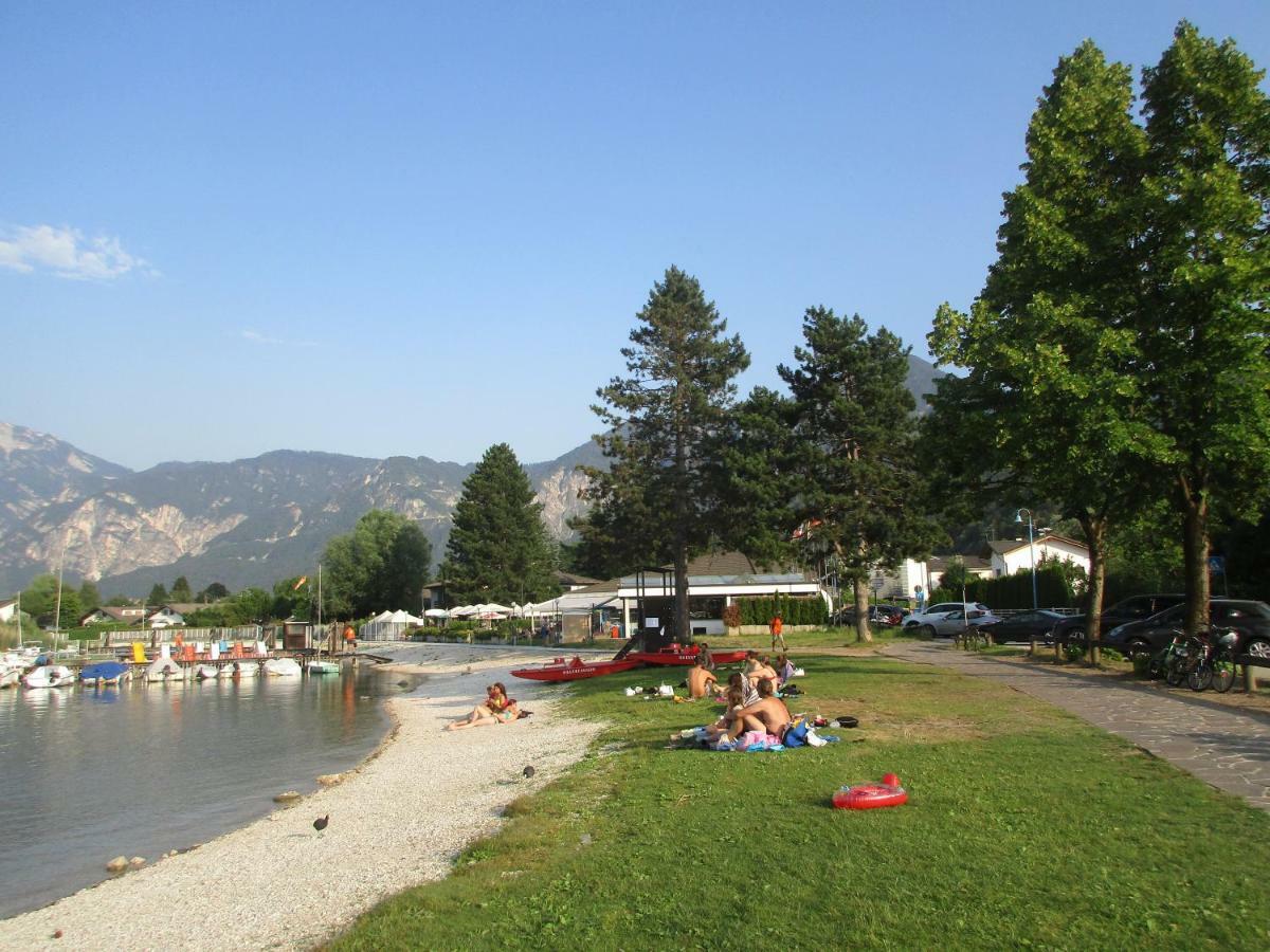 Апартаменти La Perla Del Lago Кальчераніка-аль-Лаґо Екстер'єр фото